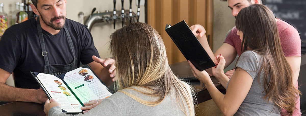 Bares e lanchonetes: como criar um cardápio atraente e lucrativo